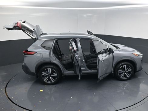 Used 2023 Nissan Rogue SL w/ SL Premium Package image 24