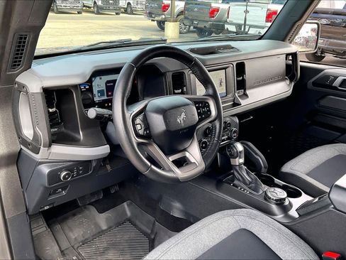 Used 2022 Ford Bronco Big Bend image 14