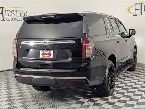 Used 2021 Chevrolet Suburban LS image 7