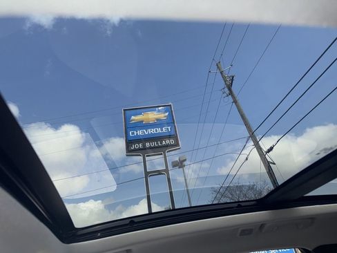 Used 2022 Ford Escape Titanium image 22