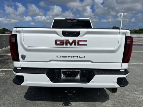 Used 2024 GMC Sierra 3500 Denali w/ Denali Reserve Package AWD/4WD image 36