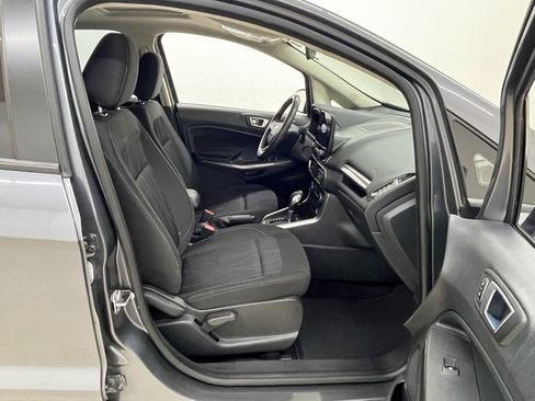 Used 2019 Ford EcoSport SE w/ SE Convenience Package image 11