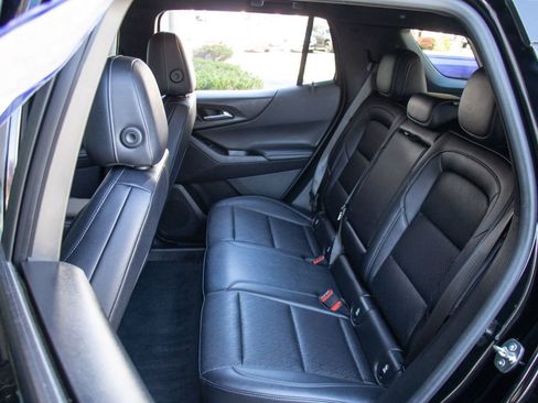 Used 2025 Chevrolet Equinox LT w/ Convenience Package II AWD/4WD image 21