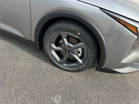 New 2025 Kia K4 LXS FWD image 13