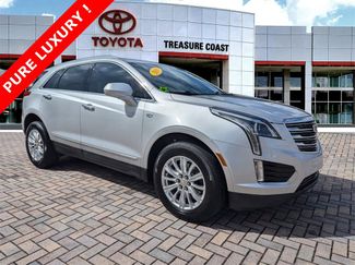 Used 2018 Cadillac XT5 FWD image 1