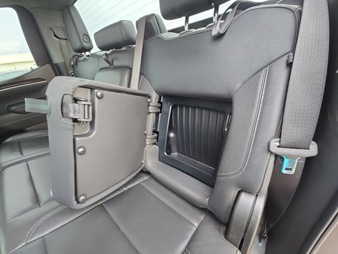 Used 2025 GMC Sierra 1500 SLT AWD/4WD image 18