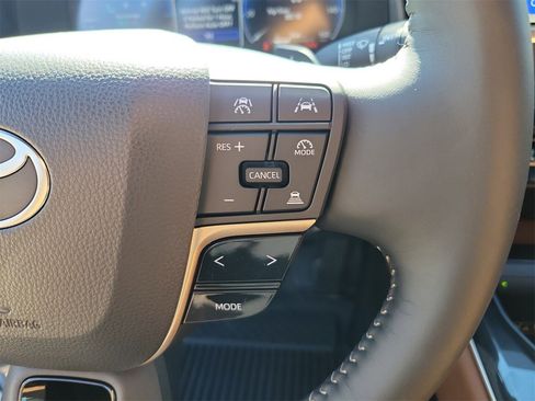 New 2026 Toyota Crown Signia image 22