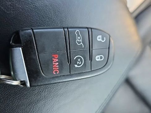 Used 2020 Jeep Grand Cherokee High Altitude AWD/4WD image 31
