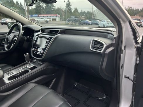 Used 2023 Nissan Murano SV image 26