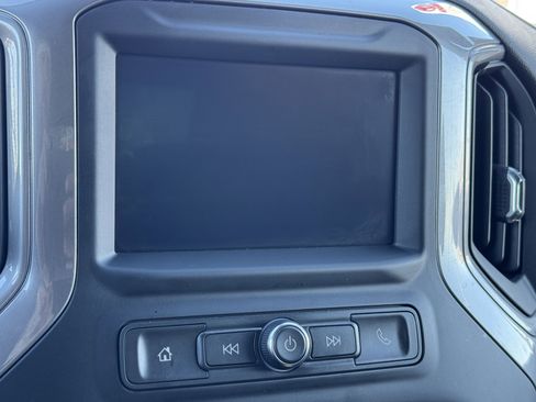 Used 2022 Chevrolet Silverado 2500 W/T w/ Gooseneck/5TH Wheel Package image 8