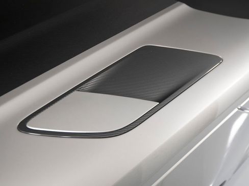 Used 2024 Land Rover Range Rover Sport image 38