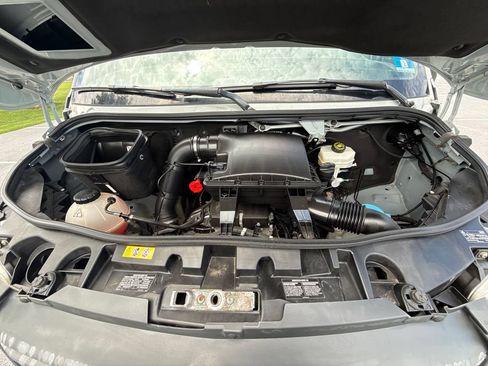 Used 2023 Mercedes-Benz Sprinter 1500 image 27