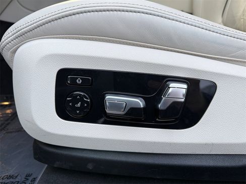 Certified 2025 BMW X6 M60i image 35