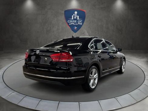 Used 2015 Volkswagen Passat TDI SE image 5
