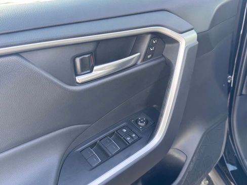 Used 2025 Toyota RAV4 XLE Premium image 10