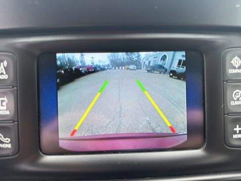 Used 2016 Chrysler 200 S image 19