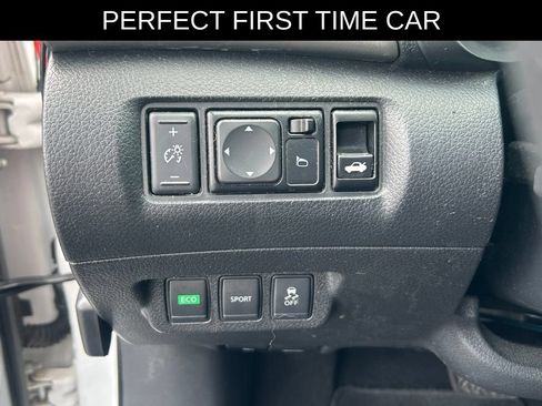 Used 2016 Nissan Sentra S FWD image 12