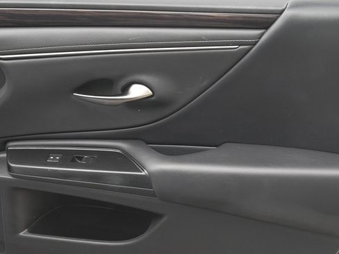 Used 2021 Lexus ES 300h 300h w/ Premium Package image 20