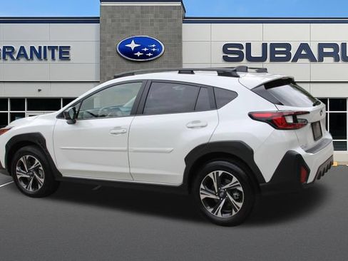 Used 2025 Subaru Crosstrek 2.5i Premium AWD/4WD image 8
