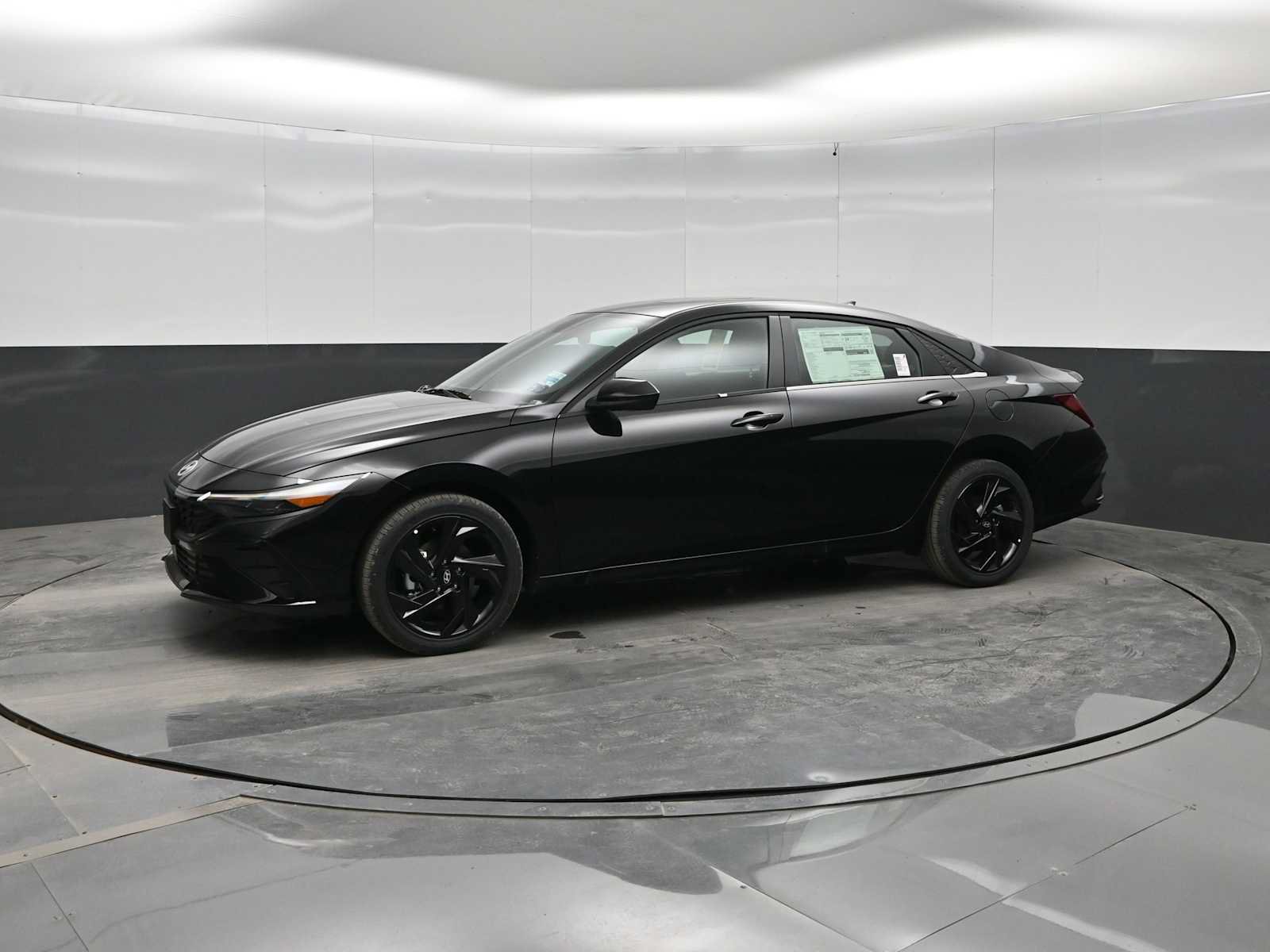 New 2026 Hyundai Elantra SEL Sport Premium FWD image 1