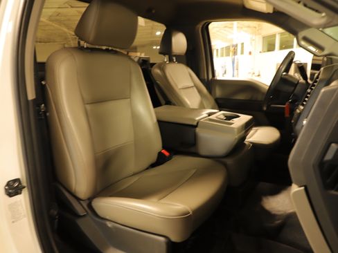 Used 2022 Ford F350 XL w/ Power Equipment Group image 19