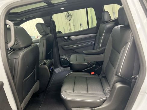 New 2026 Buick Enclave Sport Touring w/ Super Cruise Package image 24