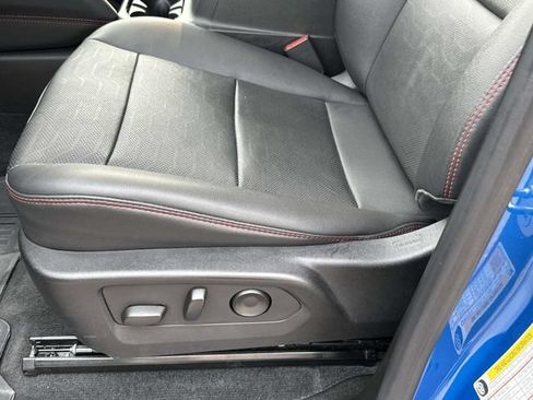 Used 2023 Chevrolet Colorado Z71 w/ Z71 Convenience Package 2 AWD/4WD image 27