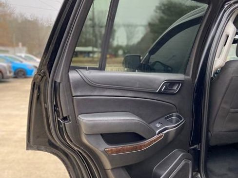 Used 2019 Chevrolet Tahoe LS w/ Enhanced Driver Alert Package image 17