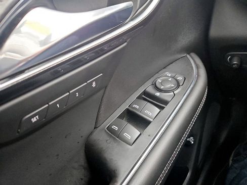 Used 2023 Buick Envision Essence image 22