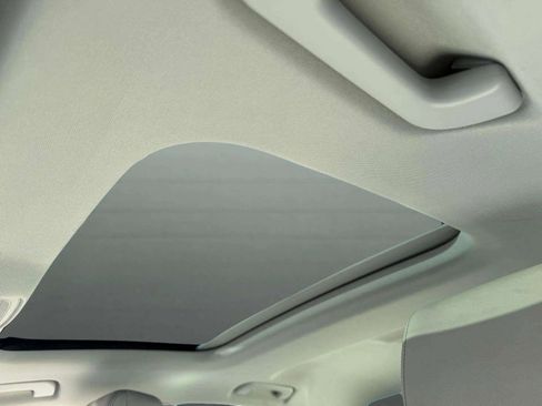 Used 2025 Audi A6 Premium Plus w/ Premium Plus Package image 17