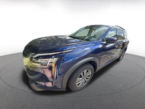 Used 2025 Nissan Pathfinder SV AWD/4WD image 4