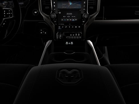 New 2026 RAM 2500 Laramie AWD/4WD image 5