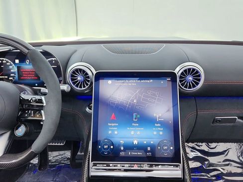 Used 2024 Mercedes-Benz SL 63 AMG 4MATIC image 29