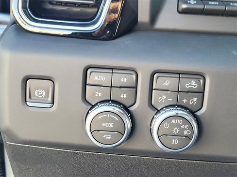 New 2026 GMC Sierra 2500 Denali Ultimate w/ Max Trailering Package image 24