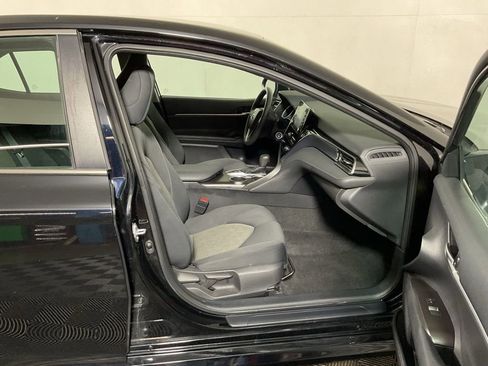Used 2022 Toyota Camry LE AWD/4WD image 36