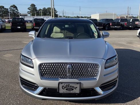 Used 2019 Lincoln Nautilus Reserve FWD image 5