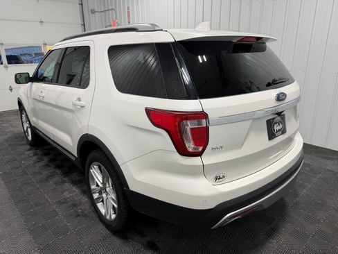 Used 2016 Ford Explorer XLT w/ Equipment Group 202A image 8