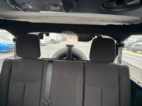 Used 2015 Jeep Wrangler Unlimited Sport image 22