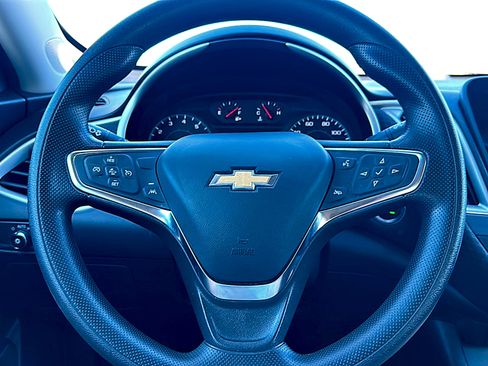 Used 2024 Chevrolet Malibu LT image 27