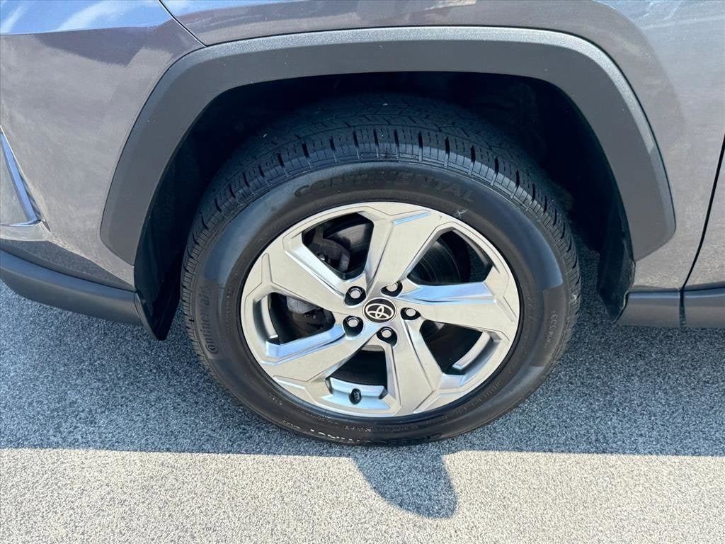 Used 2021 Toyota RAV4 Limited AWD/4WD image 19