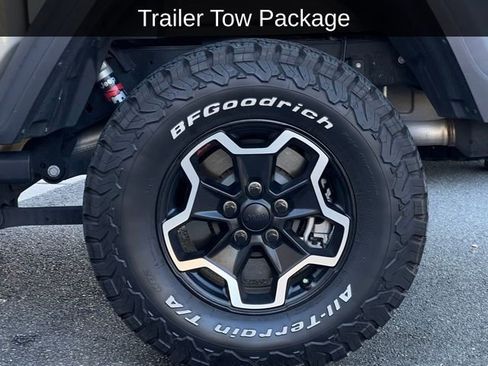 Used 2020 Jeep Gladiator Rubicon w/ Dual Top Group image 3