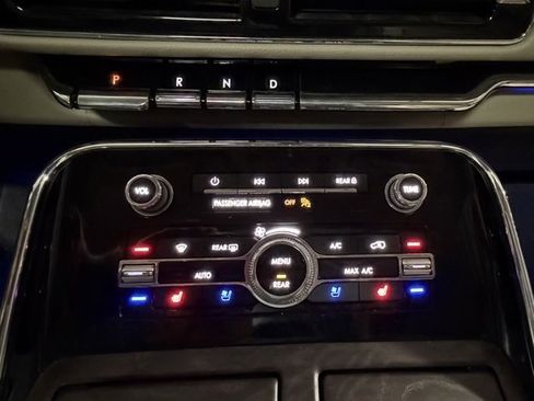 Used 2022 Lincoln Navigator Reserve image 22