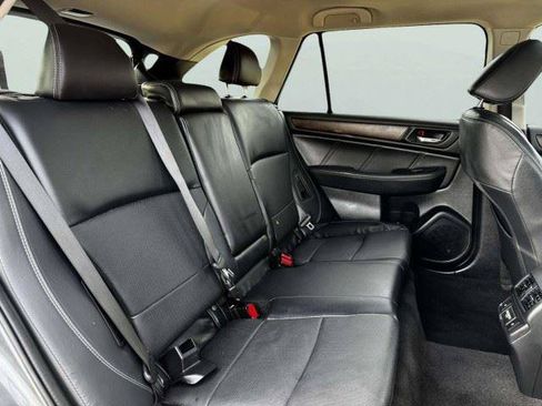 Used 2018 Subaru Outback 2.5i Limited AWD/4WD image 48