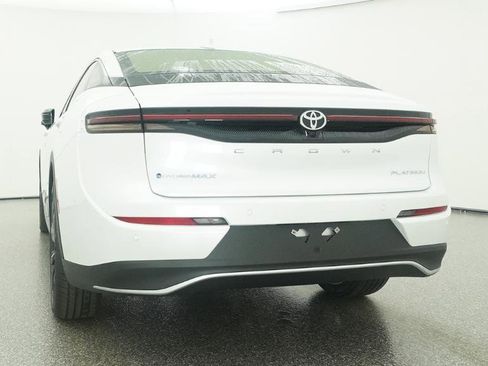 New 2026 Toyota Crown Platinum AWD/4WD image 5