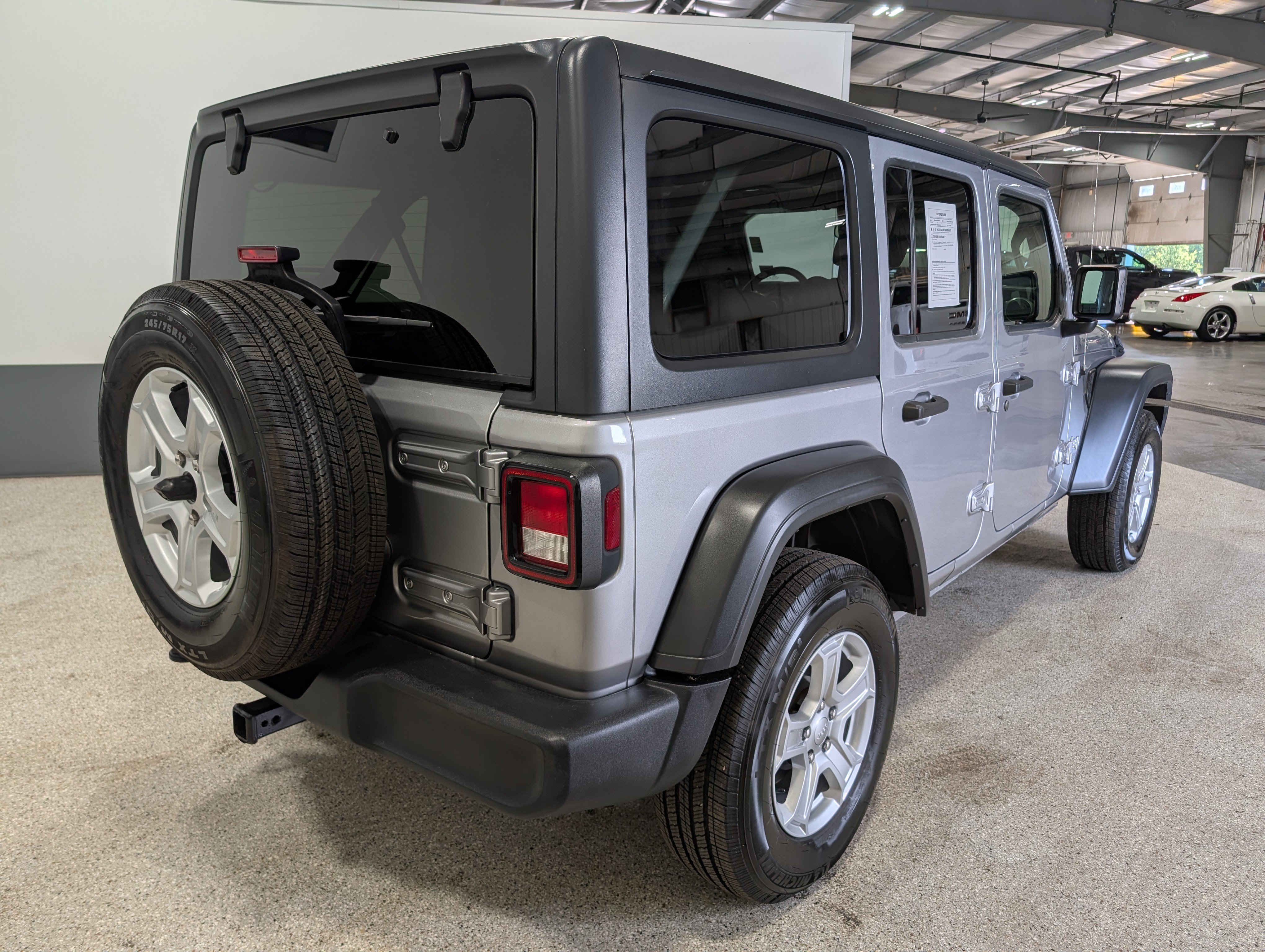 Used 2019 Jeep Wrangler Unlimited Sport S AWD/4WD image 3