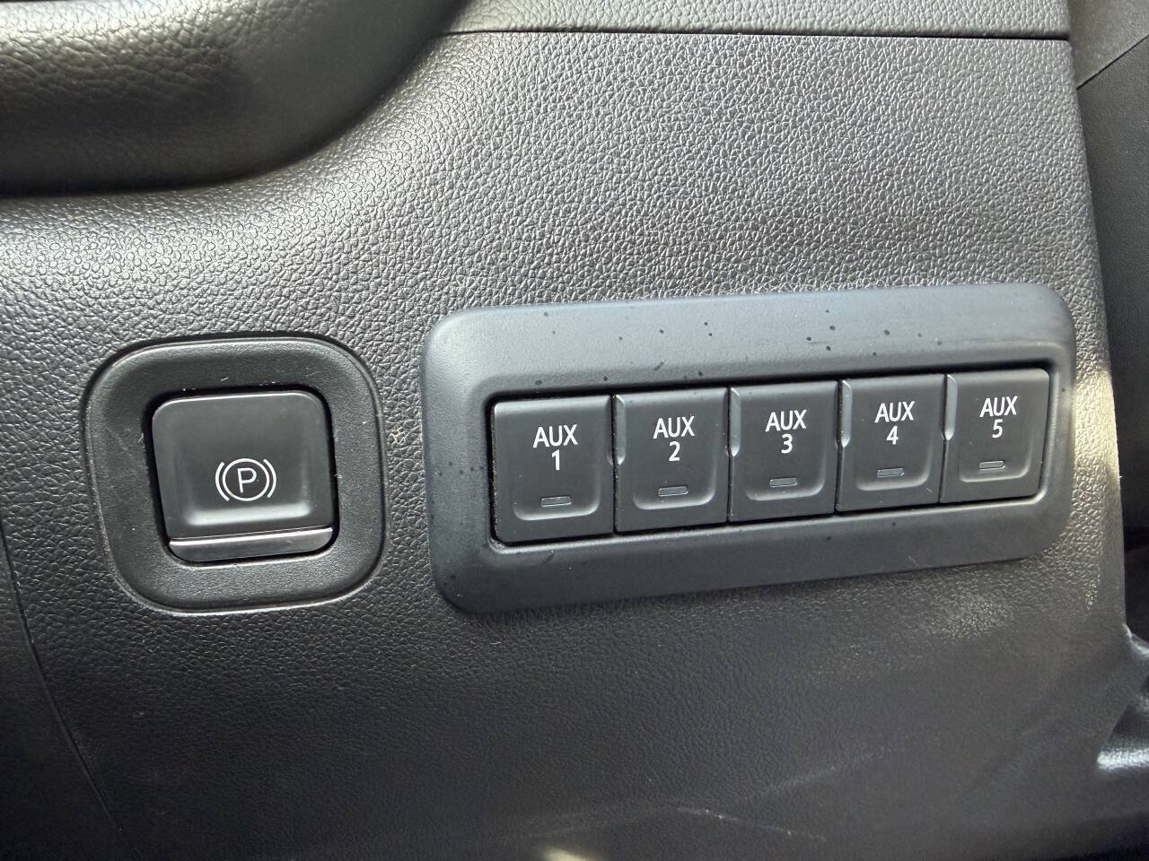 Used 2024 GMC Sierra 3500 Pro w/ Convenience Package AWD/4WD image 26