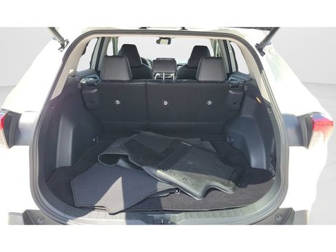 Used 2019 Toyota RAV4 Limited w/ Cold Weather Package FWD image 9