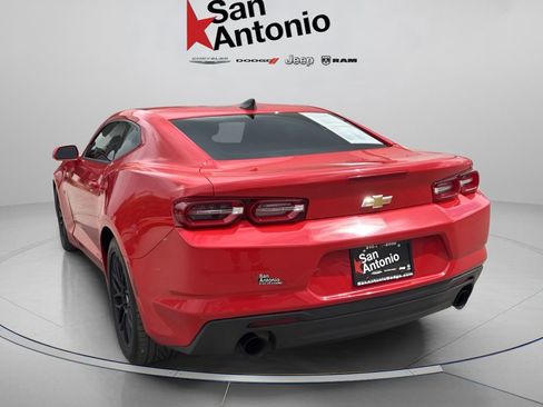 Used 2019 Chevrolet Camaro LT RWD image 6