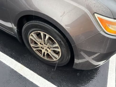 Used 2011 Honda Odyssey EX image 2