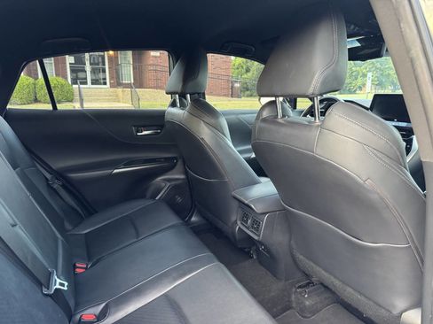 Used 2021 Toyota Venza Limited image 20